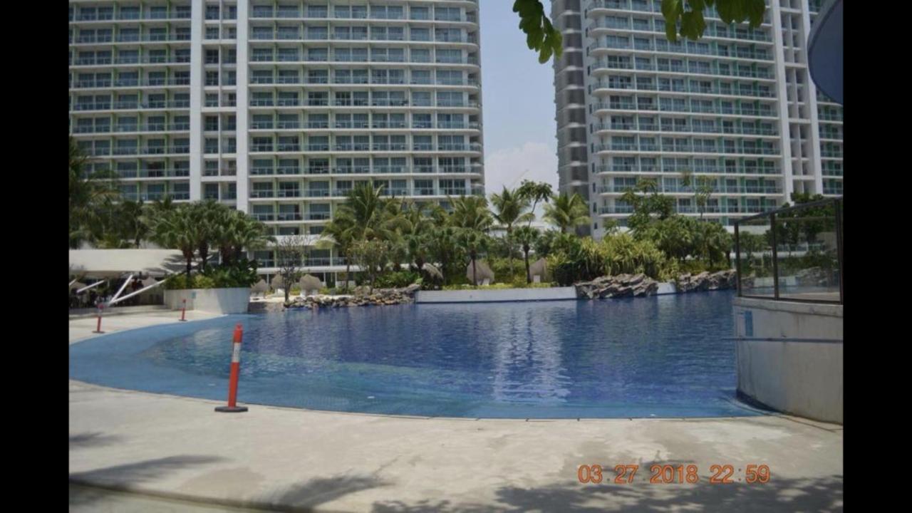 Azure Condo Resort Paranaque Bldg Maldives Manila Exteriör bild
